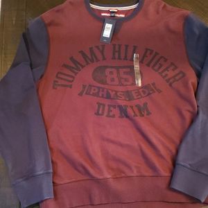 Brand New w/ tags Tommy Hilfiger XXL sweatshirt Burgundy & Blue